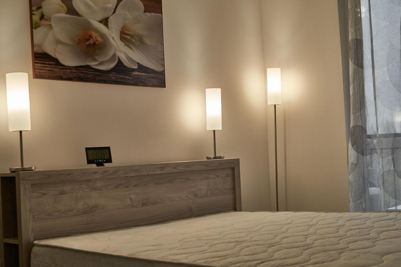 Cadet Apartments - Hostaid Siofok Dış mekan fotoğraf